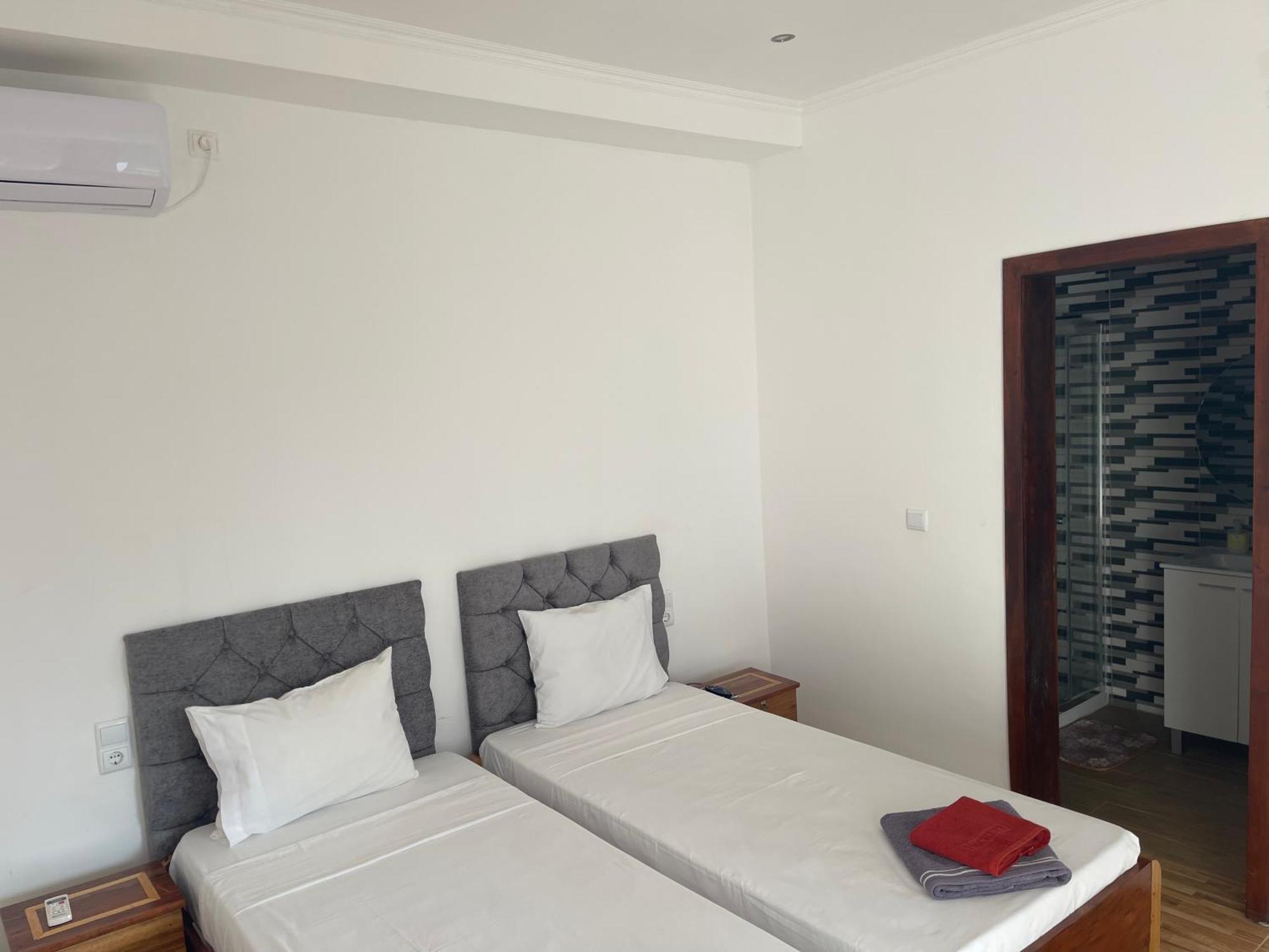 Hotel Kenito Сао Томе Екстериор снимка