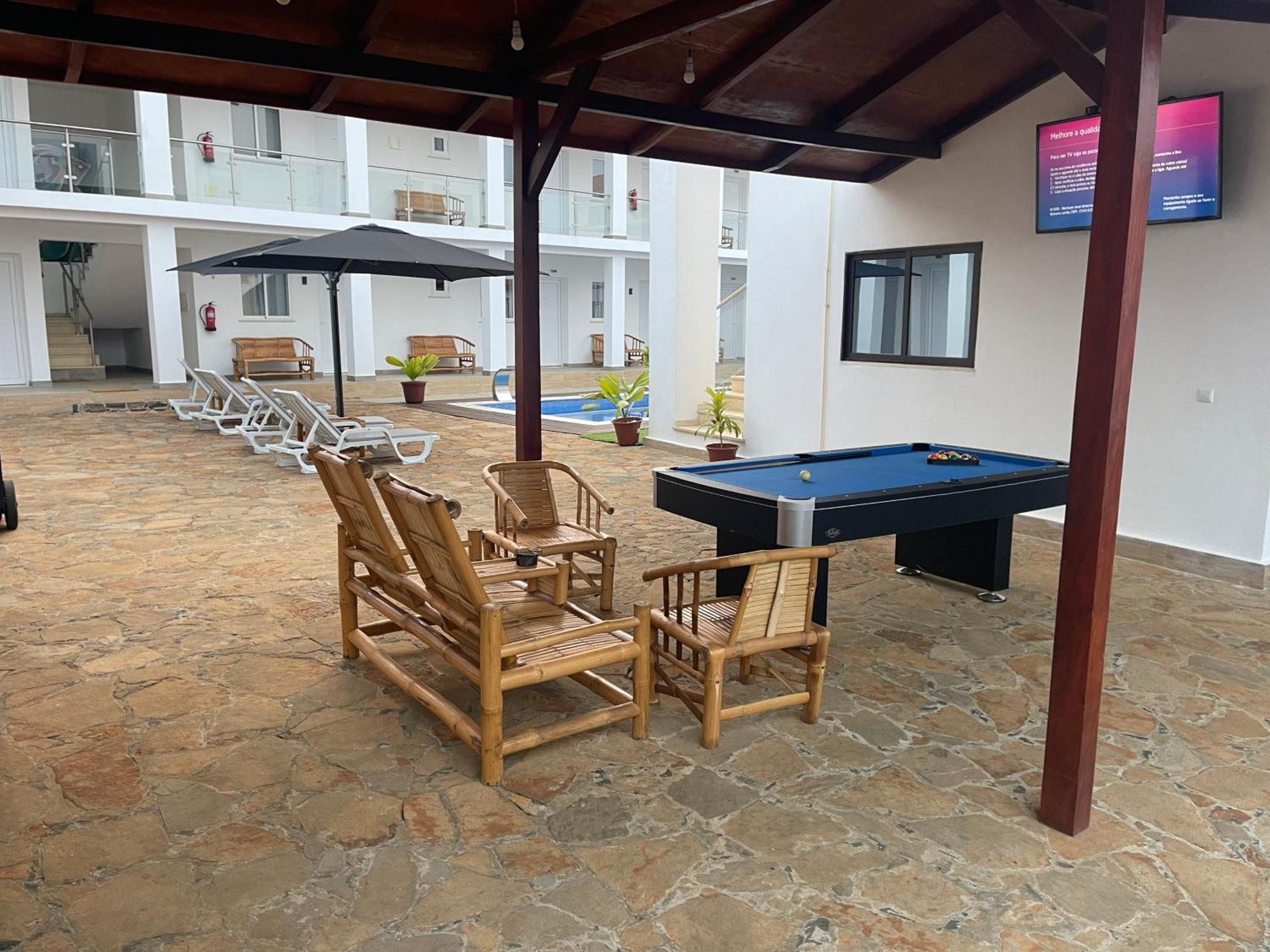 Hotel Kenito Сао Томе Екстериор снимка
