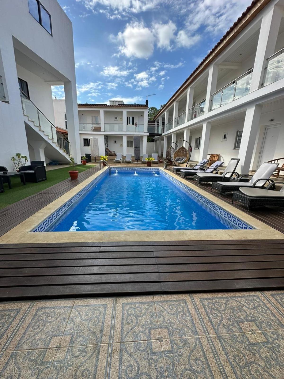 Hotel Kenito Сао Томе Екстериор снимка